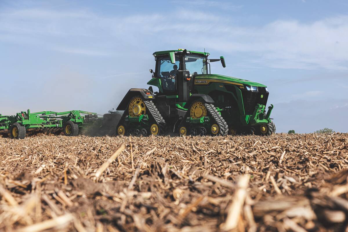 Image for VIDEO: Deere adds six models to 8 Series tractor line