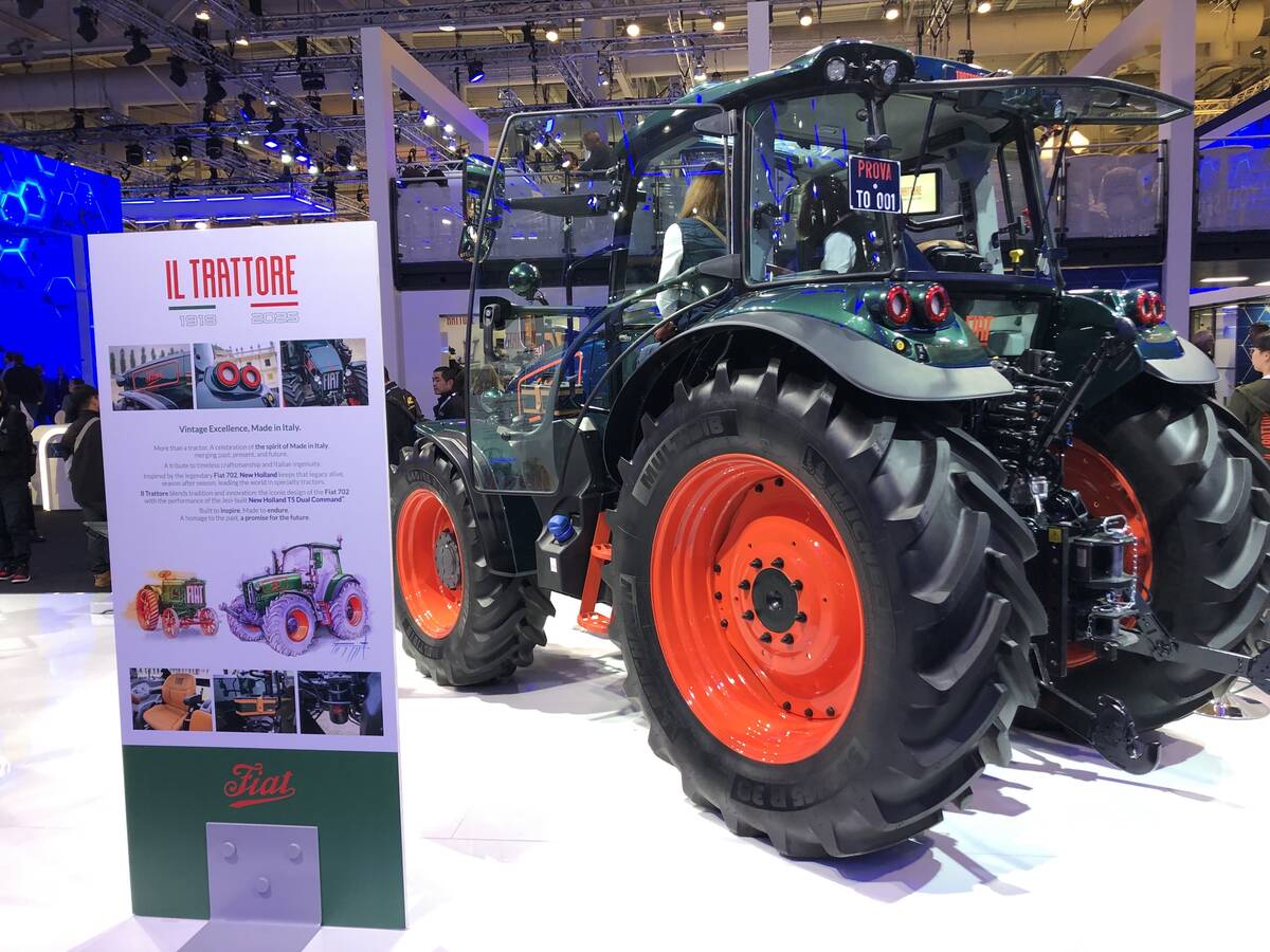 Image for VIDEO: New Holland concept tractor a nod to its Fiat brand heritage